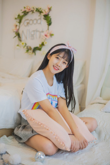 女邻居